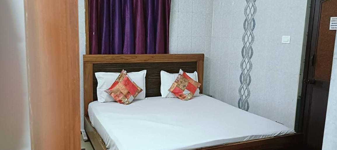 Hotel O Sms Grand Inn Chennai Esterno foto